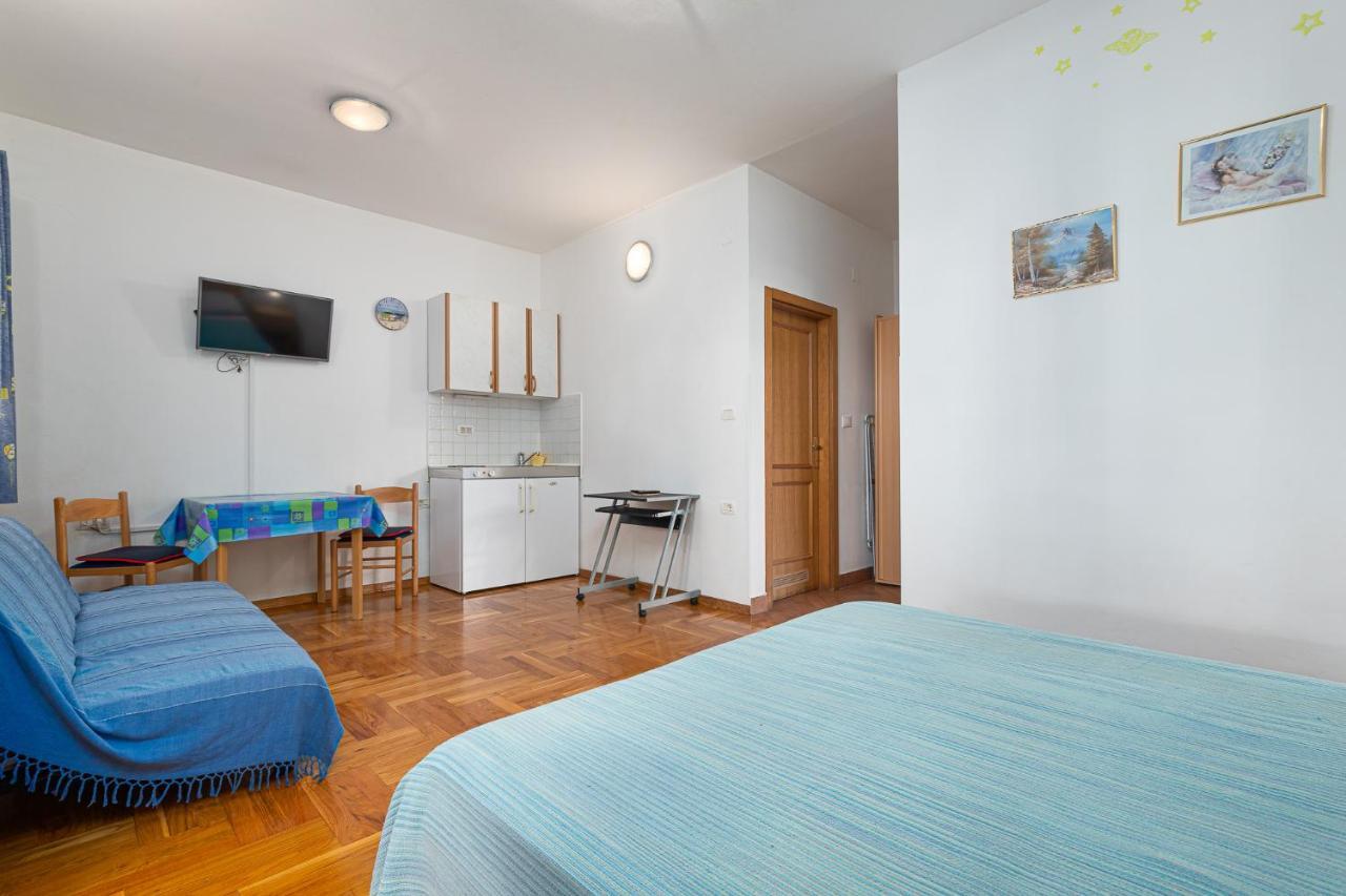 House Laura 200M From The Beach And The Center Apartamento Poreč Exterior foto